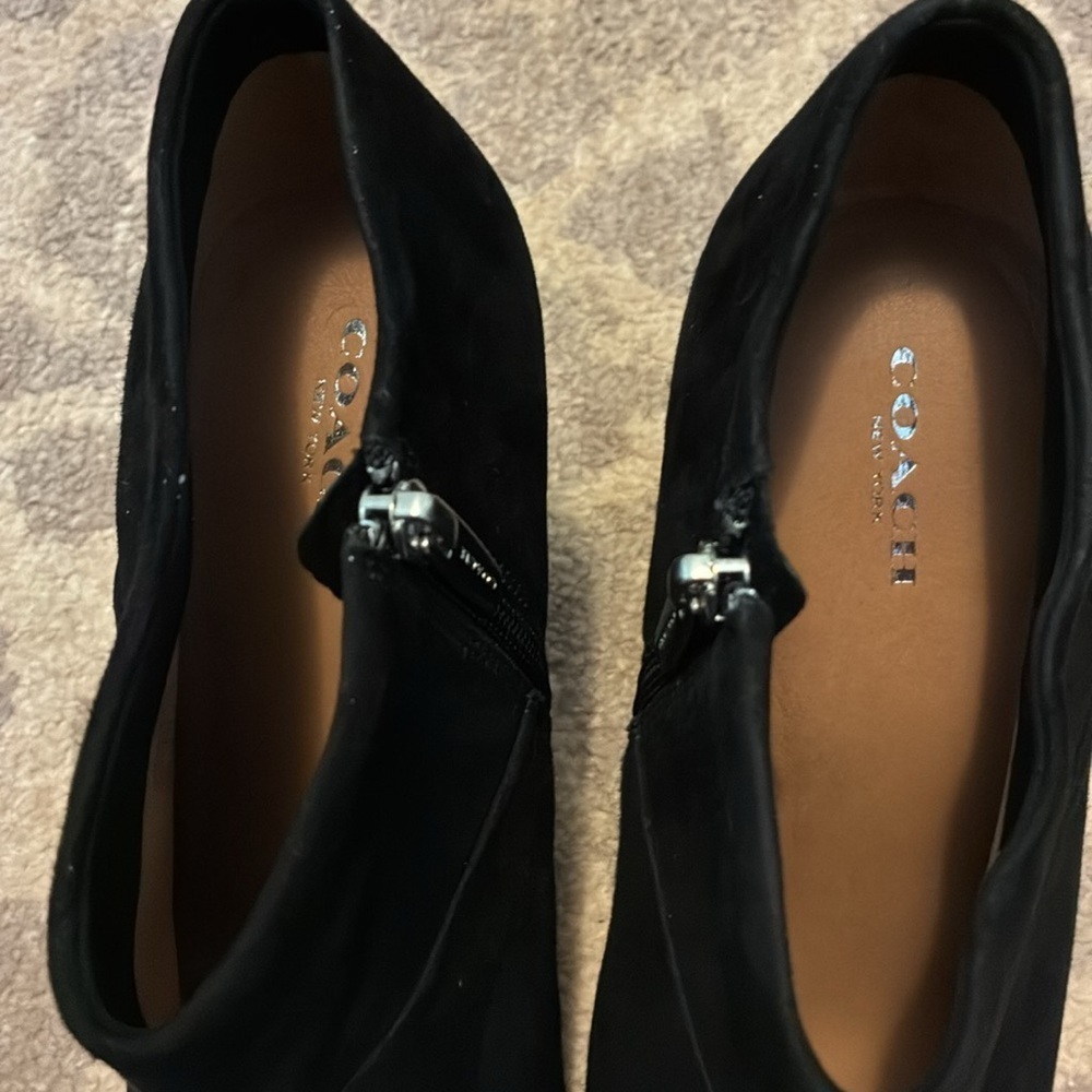 Coach Oakdale Black Suede Wedge Booties Size 9.5 - Picture 4 of 6